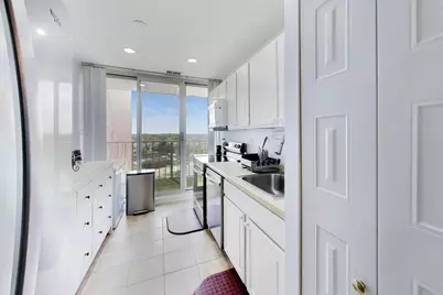 4000 Triumvera Drive #508, Glenview, IL 60025 - Photo 10