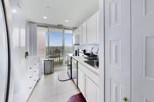 4000 Triumvera Dr, Glenview, IL 60025 - Photo 10
