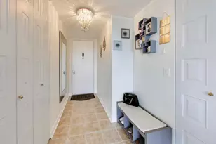 4000 Triumvera Dr, Glenview, IL 60025 - Photo 6