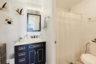 4000 Triumvera Dr, Glenview, IL 60025 - Photo 14