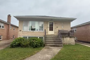 5913 W 89th St, Oak Lawn, IL 60453 - Photo 1