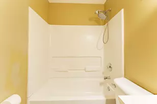 54 Cambridge Ln, Glendale Heights, IL 60139 - Photo 10