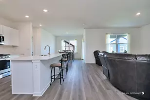 2285 Tupelo Wy, Wonder Lake, IL 60097 - Photo 2