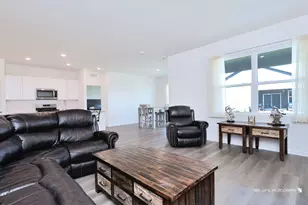 2285 Tupelo Wy, Wonder Lake, IL 60097 - Photo 6
