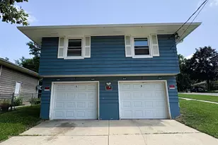 1034 Fenton St, Aurora, IL 60505 - Photo 2
