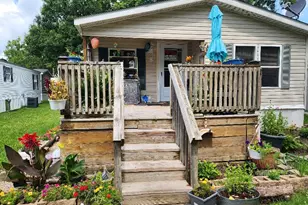 8 Doral St, Minooka, IL 60447 - Photo 2