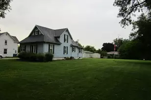 321 E Cleveland St, Cullom, IL 60929 - Photo 12