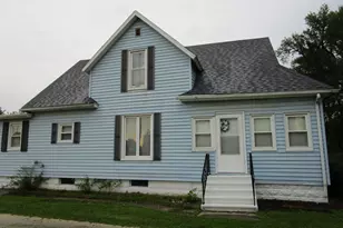 321 E Cleveland St, Cullom, IL 60929 - Photo 1