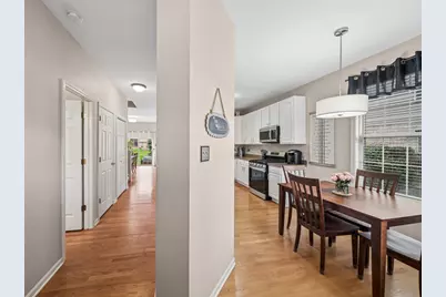 9046 Mansfield Drive, Tinley Park, IL 60487 - Photo 4