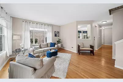 9046 Mansfield Drive, Tinley Park, IL 60487 - Photo 2