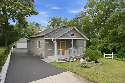 303 Dwight Street, Elgin, IL 60120 - Photo 1