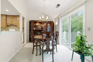 617 Edinburgh Ln, Prospect Heights, IL 60070 - Photo 4