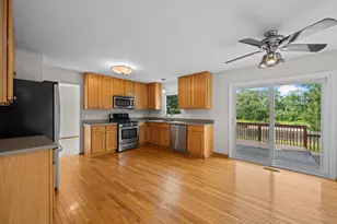 2072 Norwich Dr, Bartlett, IL 60103 - Photo 18