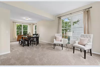 2318 W Cascade Circle, Round Lake, IL 60073 - Photo 2