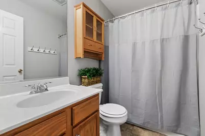 2318 W Cascade Circle, Round Lake, IL 60073 - Photo 18