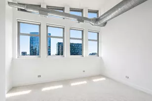 740 W Fulton St, Chicago, IL 60661 - Photo 26