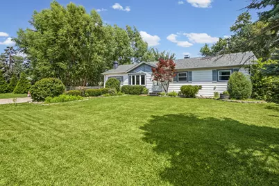 8731 S 80th Court, Hickory Hills, IL 60457 - Photo 2