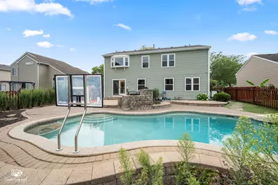 4811 Bordeaux Drive, Lake in the Hills, IL 60156 - Photo 6
