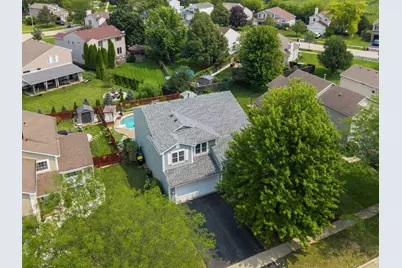 4811 Bordeaux Drive, Lake in the Hills, IL 60156 - Photo 2