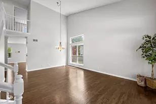 4811 Bordeaux Dr, Lake in the Hills, IL 60156 - Photo 12