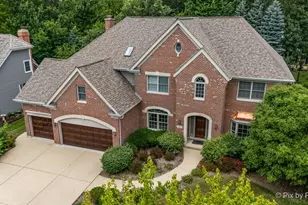 1105 Thoroughbred Cir, Saint Charles, IL 60174 - Photo 6