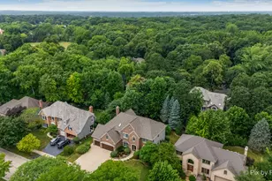 1105 Thoroughbred Cir, Saint Charles, IL 60174 - Photo 10
