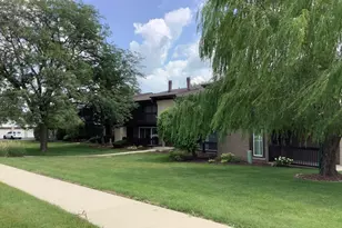 15837 Orlan Brook Dr, Orland Park, IL 60462 - Photo 2