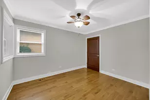5526 Washington St, Morton Grove, IL 60053 - Photo 12
