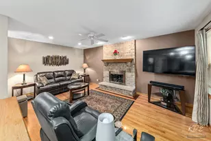 1517 Hampton Ct, Naperville, IL 60565 - Photo 12
