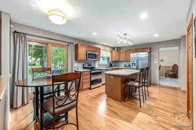 1517 Hampton Court, Naperville, IL 60565 - Photo 8