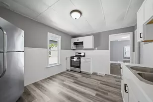 124 N 11th Ave, Melrose Park, IL 60160 - Photo 4