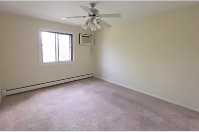 12 Parkside Court #10, Vernon Hills, IL 60061 - Photo 10