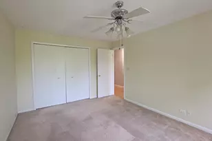 12 Parkside Ct, Vernon Hills, IL 60061 - Photo 14