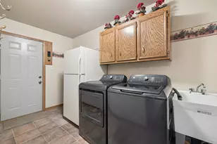 8130 Edgebrook Ln, Tinley Park, IL 60487 - Photo 16