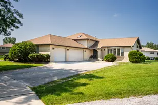 4413 Michael John Ct, Richton Park, IL 60471 - Photo 1