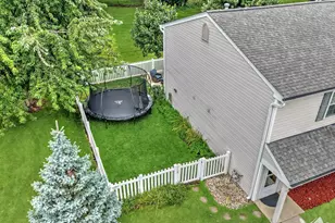 378 Rodenburg Rd, Roselle, IL 60172 - Photo 30