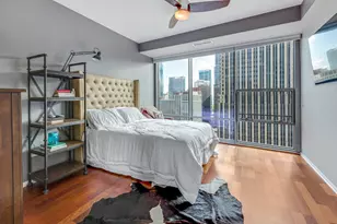 240 E Illinois St, Chicago, IL 60611 - Photo 16
