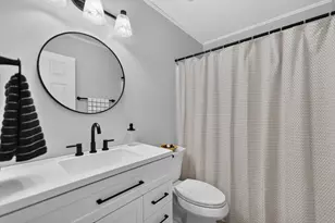 30W280 Holyoke Ct, Warrenville, IL 60555 - Photo 20