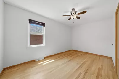 5134 S Laporte Avenue, Chicago, IL 60638 - Photo 20