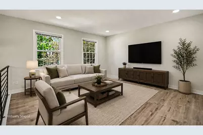 1312 W Oakmont Road, Hoffman Estates, IL 60169 - Photo 2