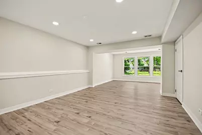 1312 W Oakmont Road, Hoffman Estates, IL 60169 - Photo 20