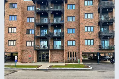 9355 Landings Lane #301, Des Plaines, IL 60016 - Photo 2