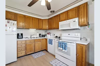 1421 Balmoral Avenue #2S, Westchester, IL 60154 - Photo 8