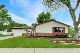 4585 Brigantine Ln, Hoffman Estates, IL 60192 - Photo 1