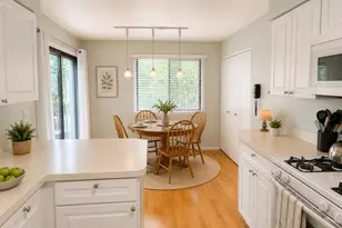 0N069 Windermere Rd, Winfield, IL 60190 - Photo 6