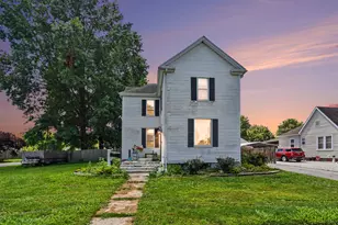 500 W 1 St, Mount Olive, IL 62069 - Photo 2