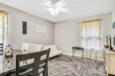 736 Glen Way, Gurnee, IL 60031 - Photo 12