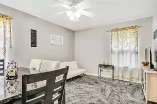 736 Glen Way, Gurnee, IL 60031 - Photo 12