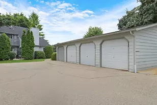 736 Glen Way, Gurnee, IL 60031 - Photo 24