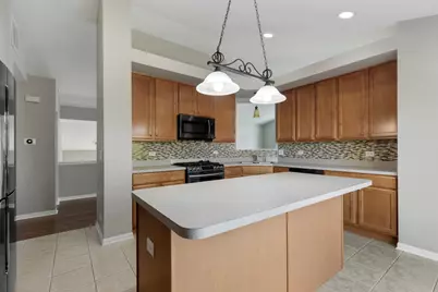 1638 Fredericksburg Lane #1638, Aurora, IL 60503 - Photo 8